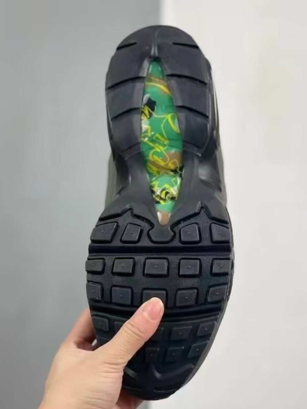 Air Cushion Running Sneakers Grey/Volt. Athletic sneakers featuring visible air - Picture 5 of 7